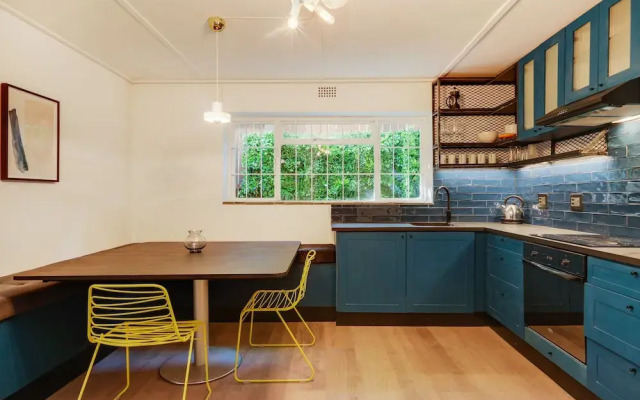 Victorian Manor Apartment