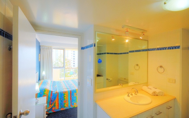 Surfers Beachside Holiday Apartments