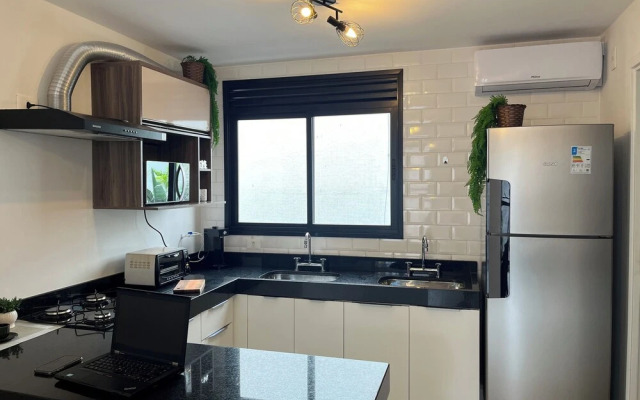 Casa com 2 suítes AC Higienópolis