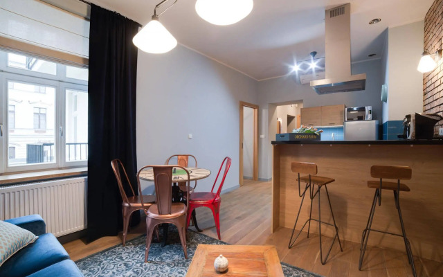 Too-good Apartments
