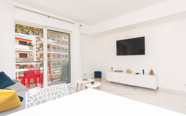 Brand new 2 bedrooms next to Croisette !