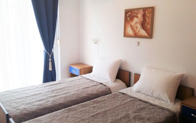 Pantheon Deluxe Apartments