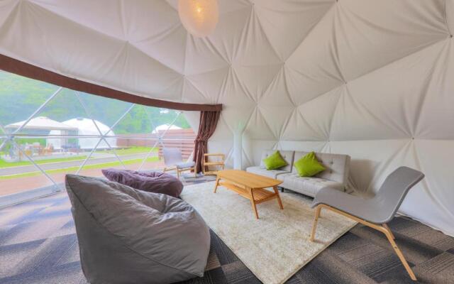 Glamping Resort Varie