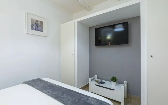 Appartamento moderno nel centro di Chiaia