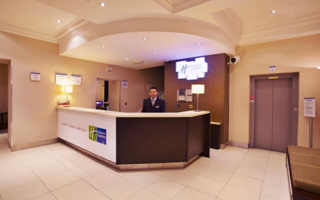 Holiday Inn Express London Victoria, an IHG Hotel