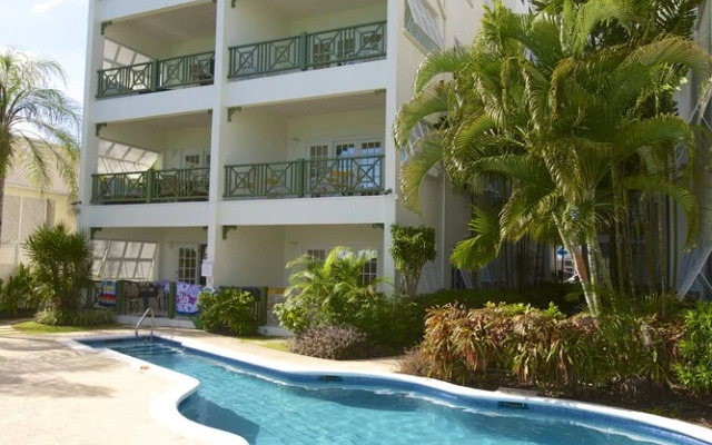 Leith Court Beachfront Apartments