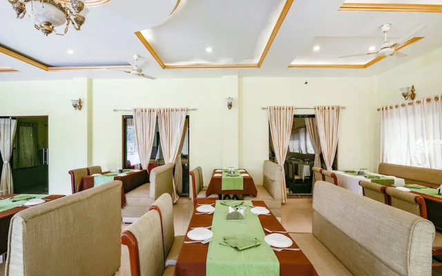 Hotel The Gentleman by OYO Rooms