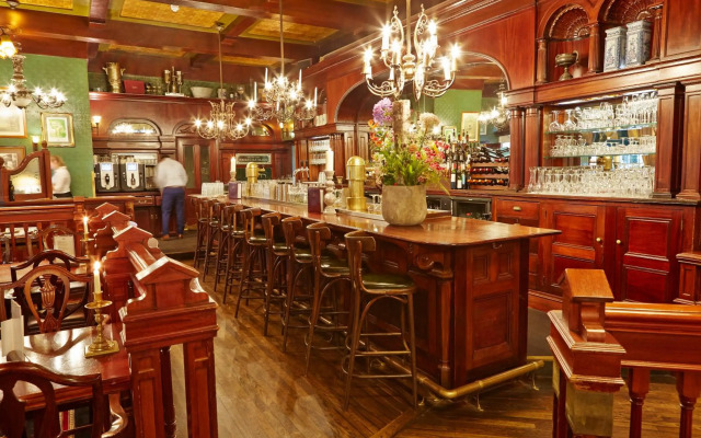 Hotel Mastbosch Breda
