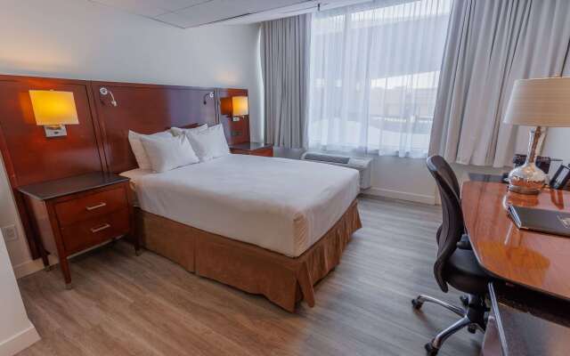 Travelodge by Wyndham Hotel & Convention Centre Quebec City