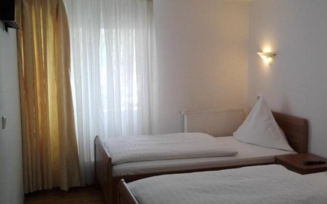 Hotel 1000