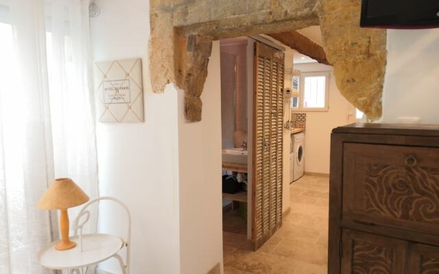 Studio coquet & terrasse