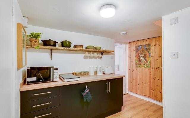 The Summertown Studio 1 Bedroom Kitchenette
