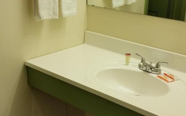 Hanover Hotel & Banquet Center