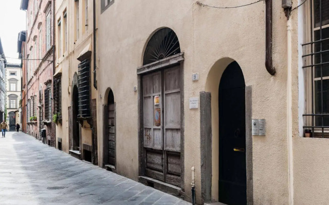 Palazzo Guinigi Rugiada