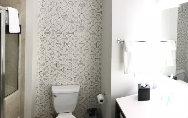 Holiday Inn & Suites McKinney - N Allen by IHG