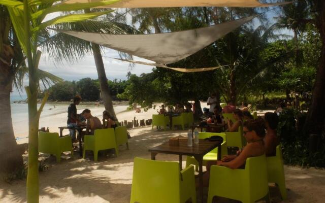 Secret Beach Bungalows