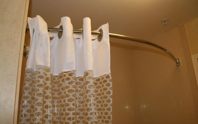 Hampton Inn & Suites Barstow