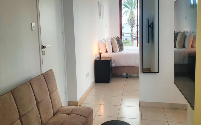 Phaedrus Living City Flat Palas 102