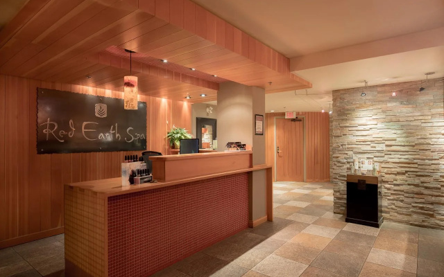 Banff Caribou Lodge and Spa - Image 2