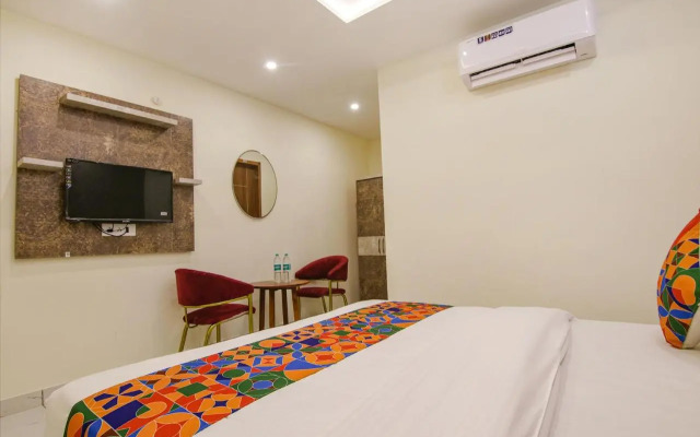 Fabhotel Meridian Inn