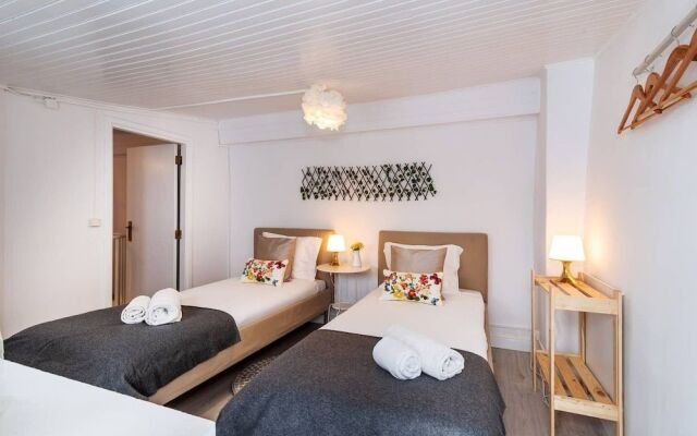 Urban &Trendy Duplex close to Lx Factory