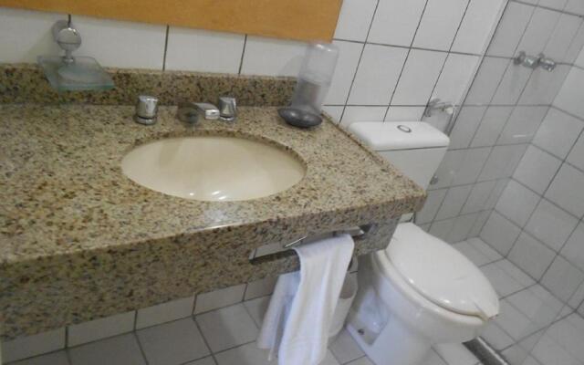 ApartHotel - Praia Mansa 1 e 2 Qtos