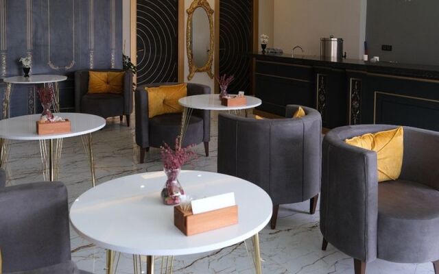 Dorel The Hotel
