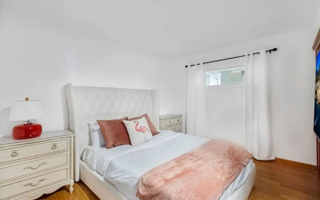 Stunning Balcony Views 4 Bedroom