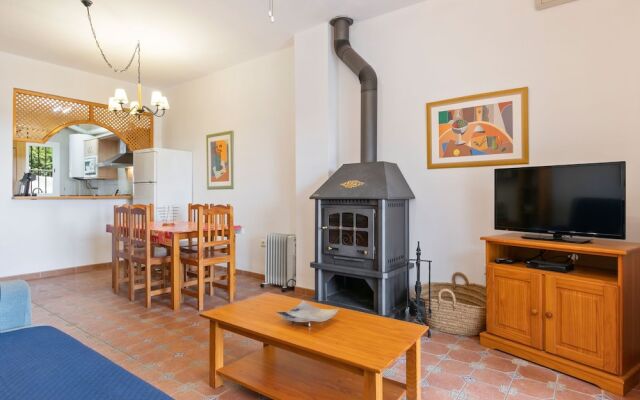 Impressive Apartment in Alcaucín With Swimming Pool