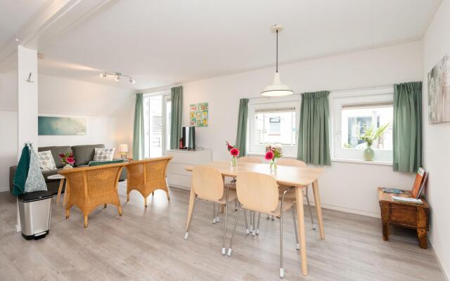 Quaint Apartment in Schoorl near Tennis Court