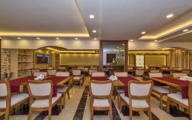 Marmara Place Old City Hotel