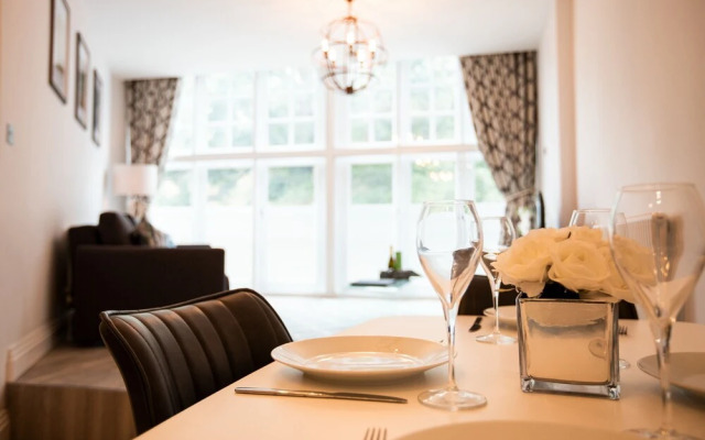 Windsor Castle Apartments