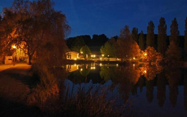 Les Gites de l'Etang de Sandanet