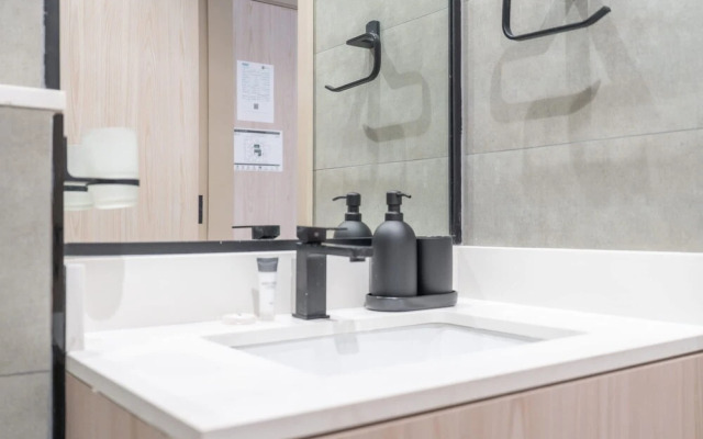 Outstanding Studio in Empire Residence JVC