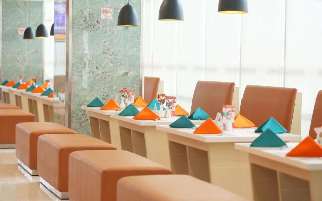 HARRIS Hotel Sentraland Semarang