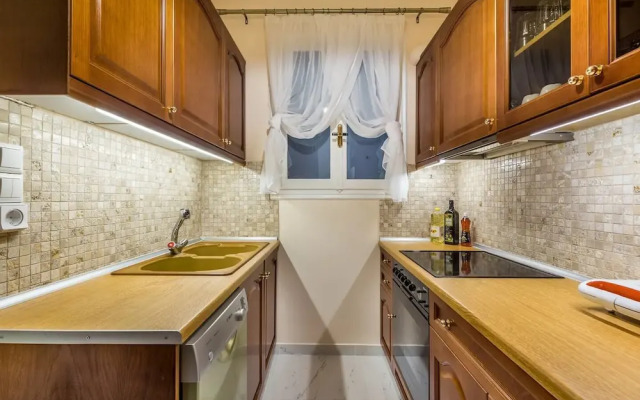 Chic flat in Kolonaki next to American Embassy