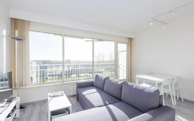 Modern Studio in Middelkerke With Views
