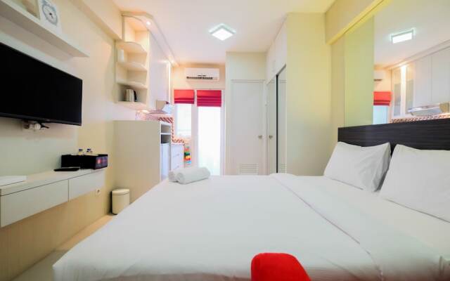 Nice Studio at Green Pramuka Apartment