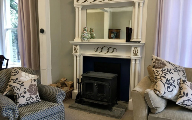 Secluded Edwardian Villa Beautiful Country Setting