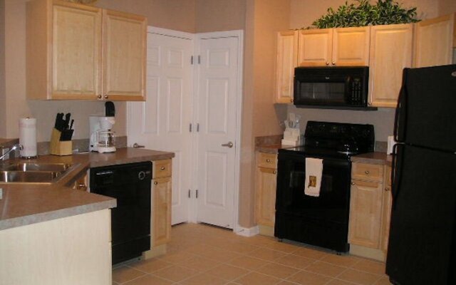Alamo Vacation Rentals - Greater Orlando Area