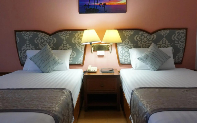 Wattana Park Hotel