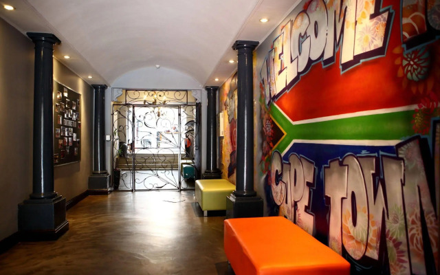 Never at Home Green Point - Hostel