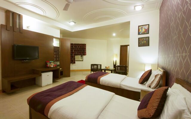 Hotel Delhi 37