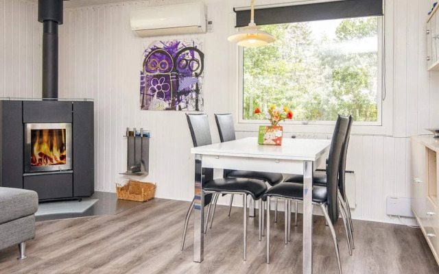 6 Person Holiday Home in Kolind-by Traum