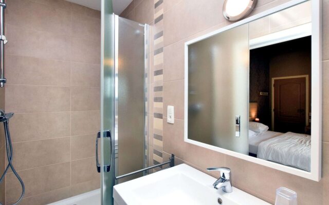 Luxurious Chalet in Beauraing With Sauna