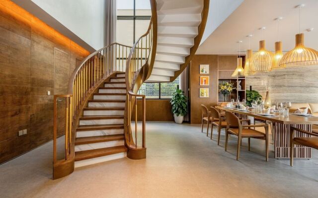 The Five Stars Villa