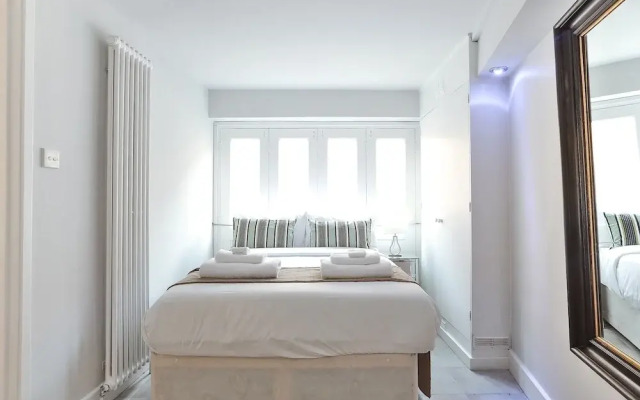 Sparkling 2 Bed Mews House