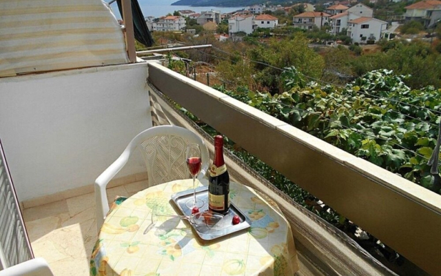 Naki - Terrace & Free Parking - Studio