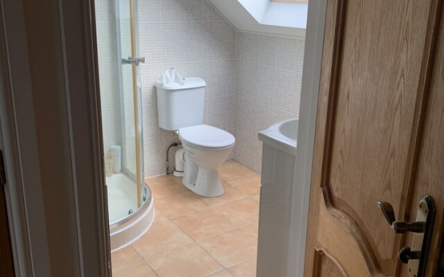 Captivating 4-bed House in West Wales