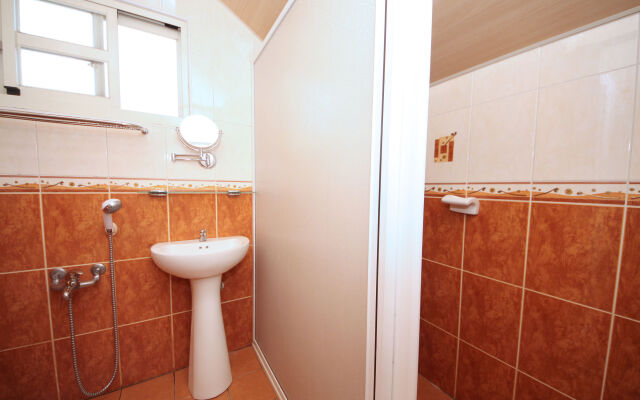 Avica B&B